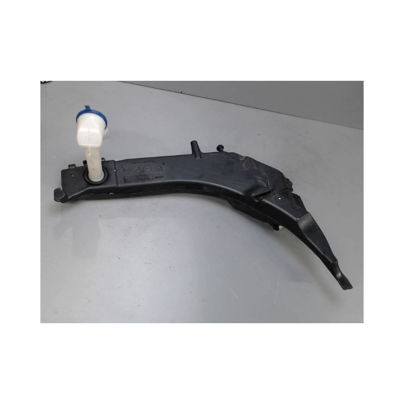 RESERVOIR LAVE-GLACE AVANT PEUGEOT 308