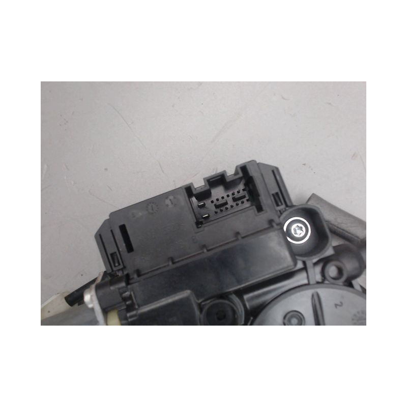 MECANISME LEVE-GLACE AVANT GAUCHE VOLKSWAGEN POLO