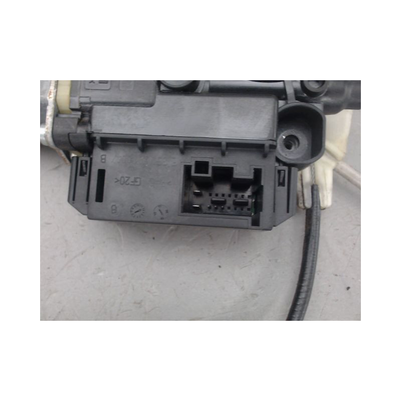 MECANISME LEVE-GLACE ARRIERE GAUCHE VOLKSWAGEN POLO