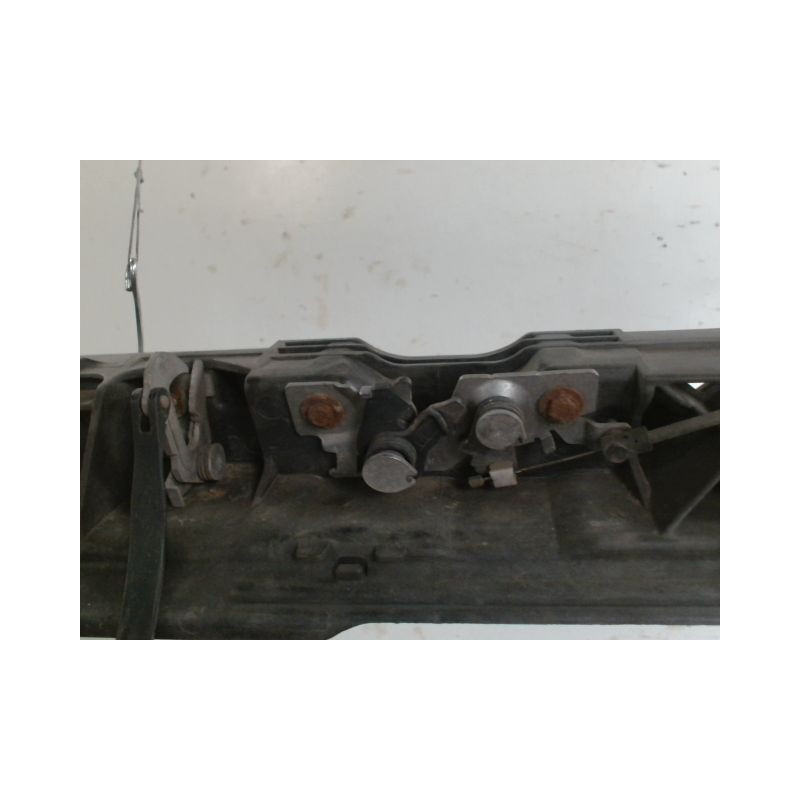 TRAVERSE SUPERIEURE ARMATURE AVANT PEUGEOT 308
