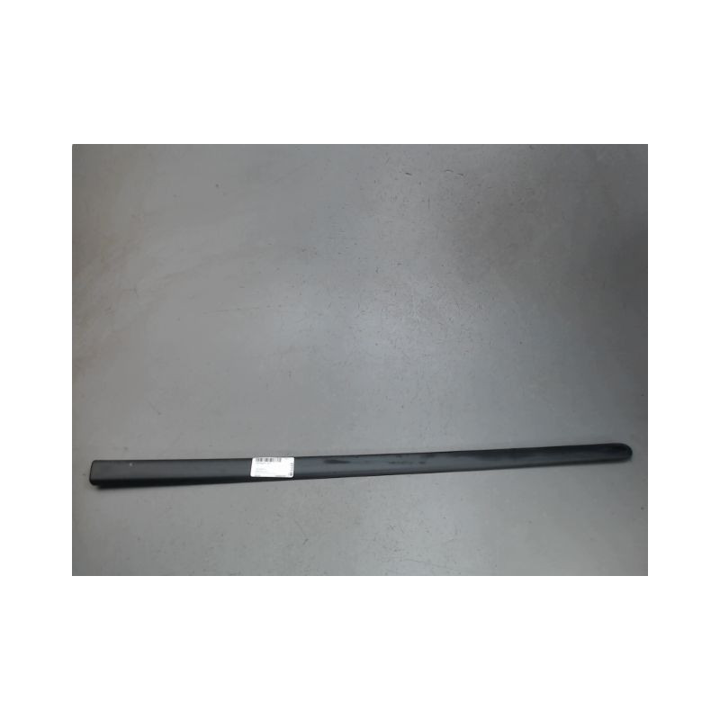 PROTECTION PORTE AVANT DROIT PEUGEOT 107