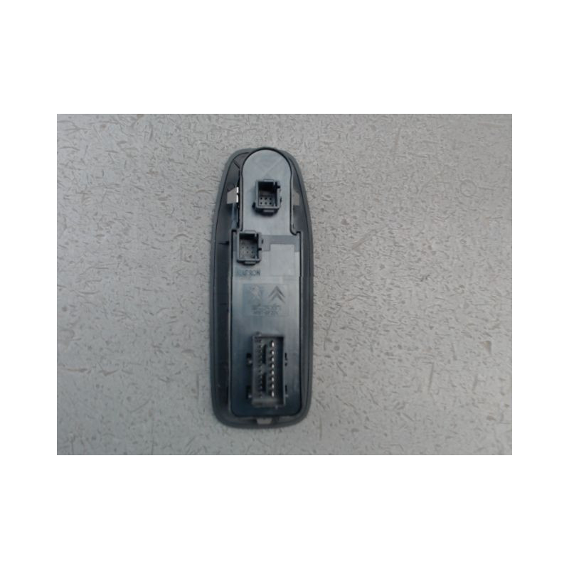 COMMANDE LEVE-GLACE PORTE AVG PEUGEOT 2008