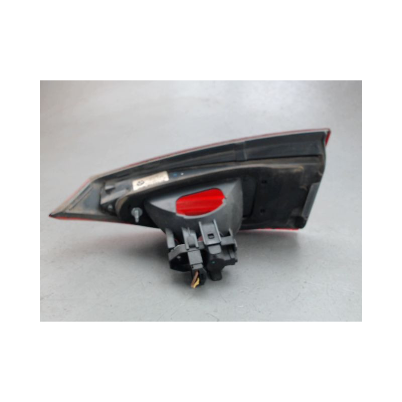 FEU ARRIERE INTERIEUR GAUCHE B.M.W. X1