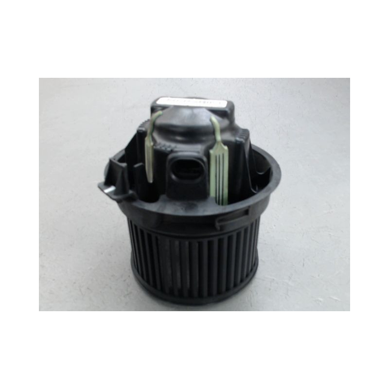 MOTEUR VENTILATEUR CHAUFFAGE PEUGEOT 207