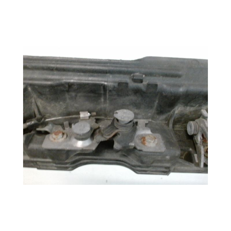 TRAVERSE SUPERIEURE ARMATURE AVANT PEUGEOT 308
