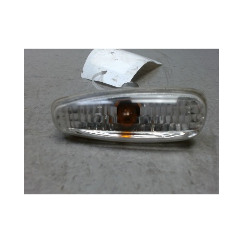 REPETITEUR AILE GAUCHE HYUNDAI I 30