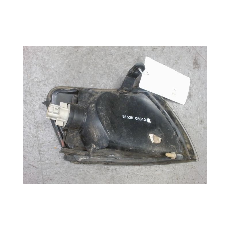 CLIGNOTANT GAUCHE TOYOTA CARINA
