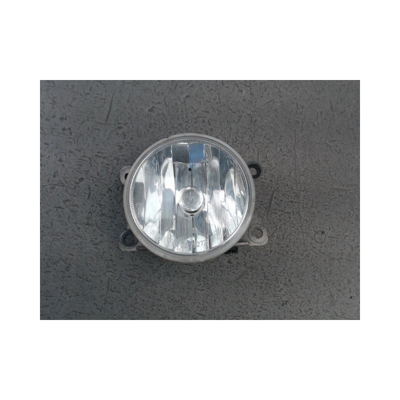 PHARE ANTIBROUILLARD AVANT DROIT PEUGEOT 5008