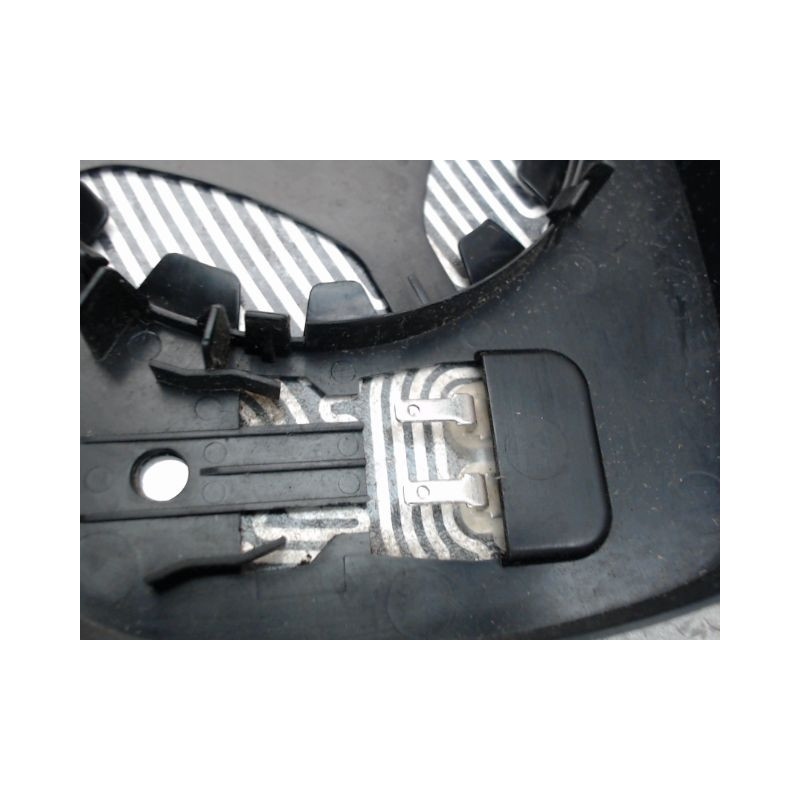 GLACE RETROVISEUR EXT D PEUGEOT 2008