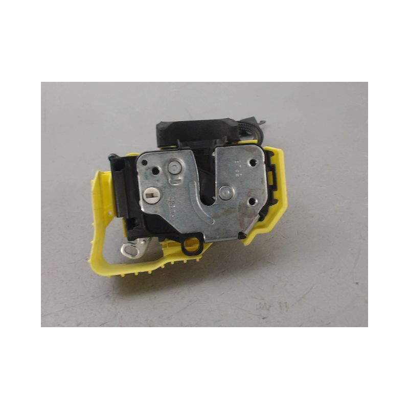 SERRURE PORTE COULISSANTE DROIT PEUGEOT BIPPER
