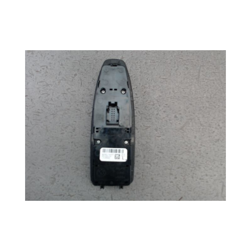 COMMANDE LEVE-GLACE PORTE AVD B.M.W. SERIE 3