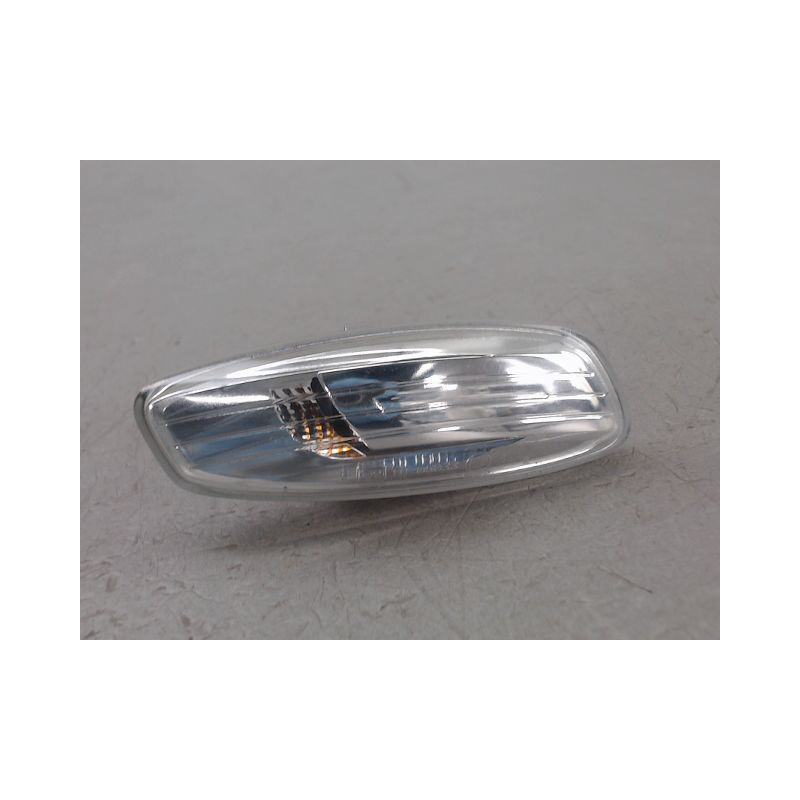 REPETITEUR RETROVISEUR DROIT CITROEN DS3