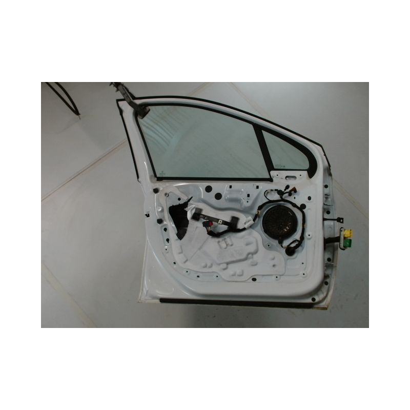 PORTE AVANT GAUCHE PEUGEOT 208