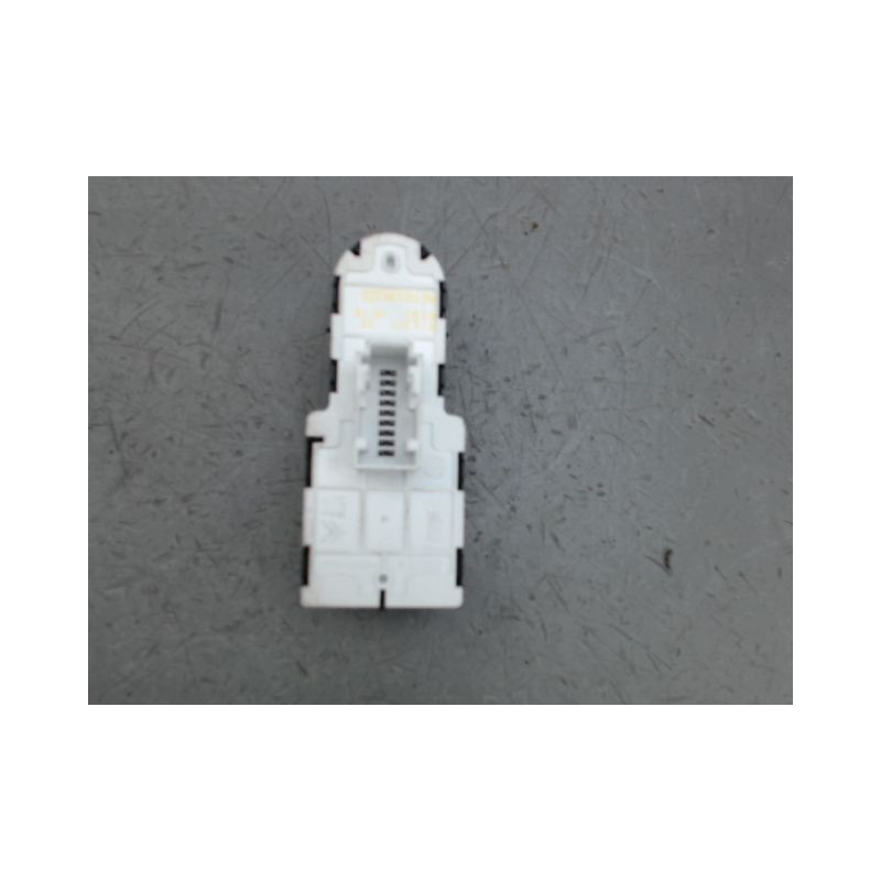 COMMANDE LEVE-GLACE PORTE AVG PEUGEOT EXPERT