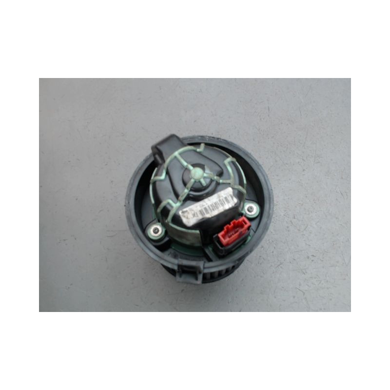 MOTEUR VENTILATEUR CHAUFFAGE PEUGEOT 308