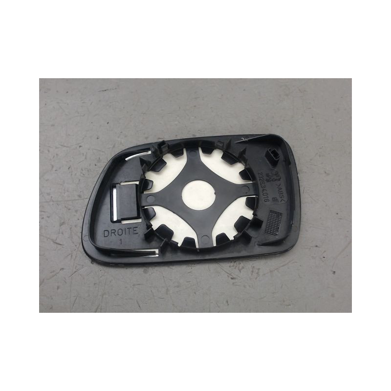 GLACE RETROVISEUR EXT D PEUGEOT 307