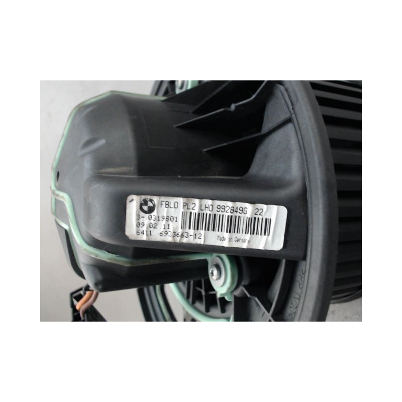 MOTEUR VENTILATEUR CHAUFFAGE B.M.W. SERIE 1