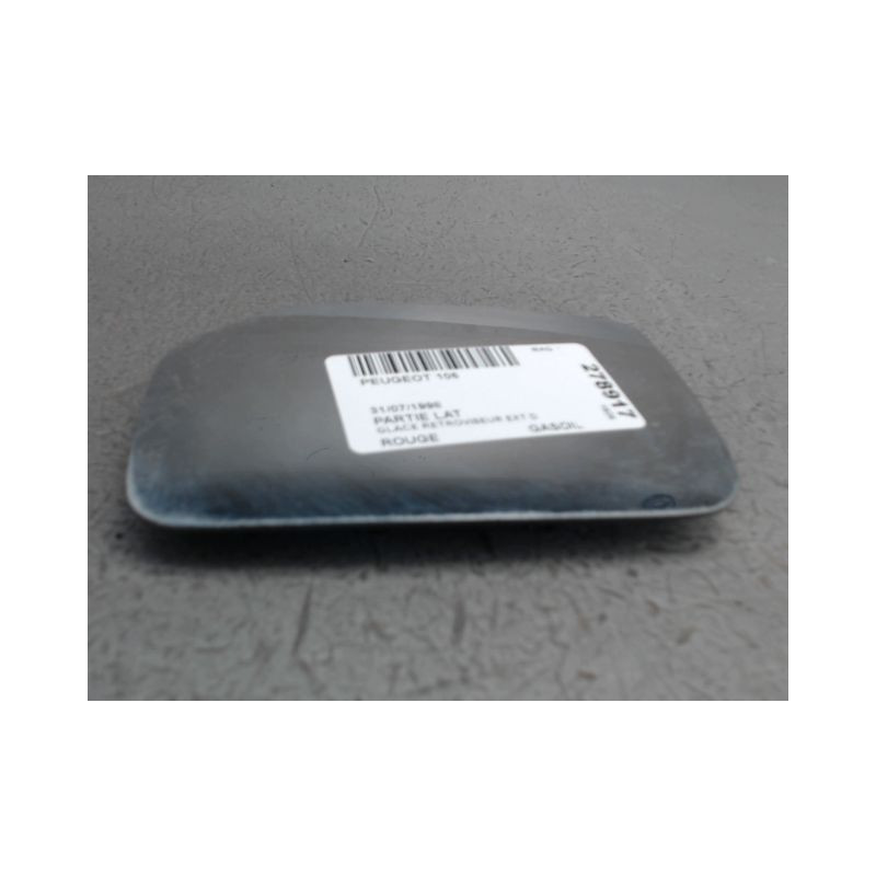 GLACE RETROVISEUR EXT D PEUGEOT 106