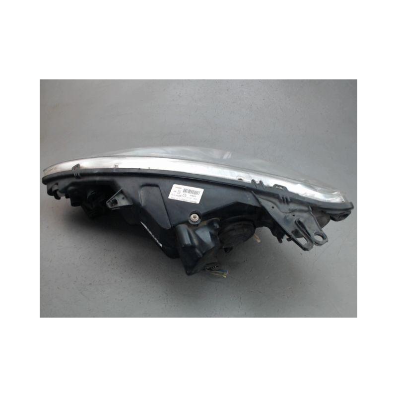 PHARE DROIT PEUGEOT 1007