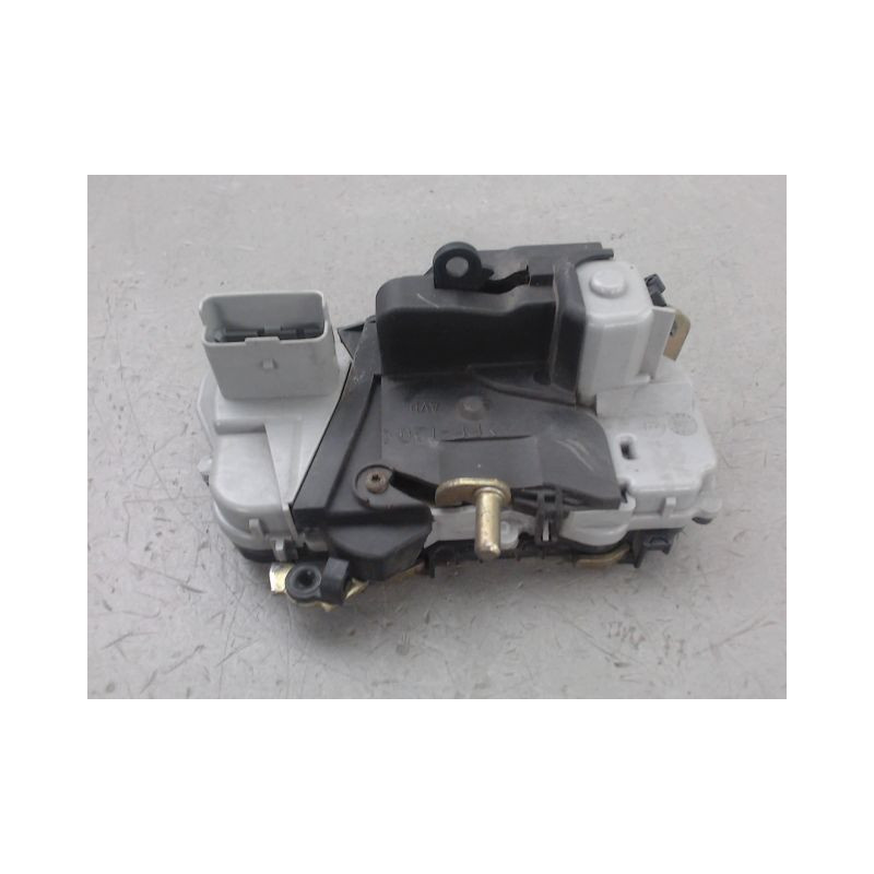 SYSTEME CONDAMNATION AVANT DROIT CITROEN XSARA