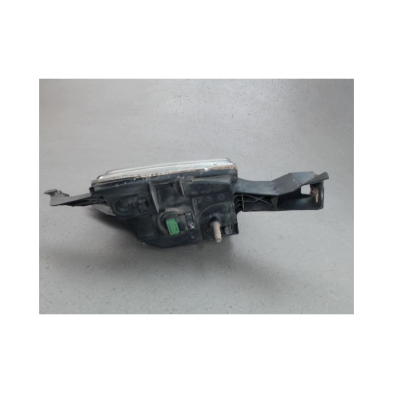 PHARE ANTIBROUILLARD AVANT DROIT PEUGEOT 407