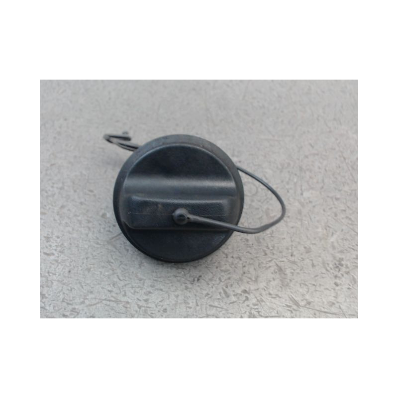 BOUCHON RESERVOIR A CARBURANT RENAULT CLIO