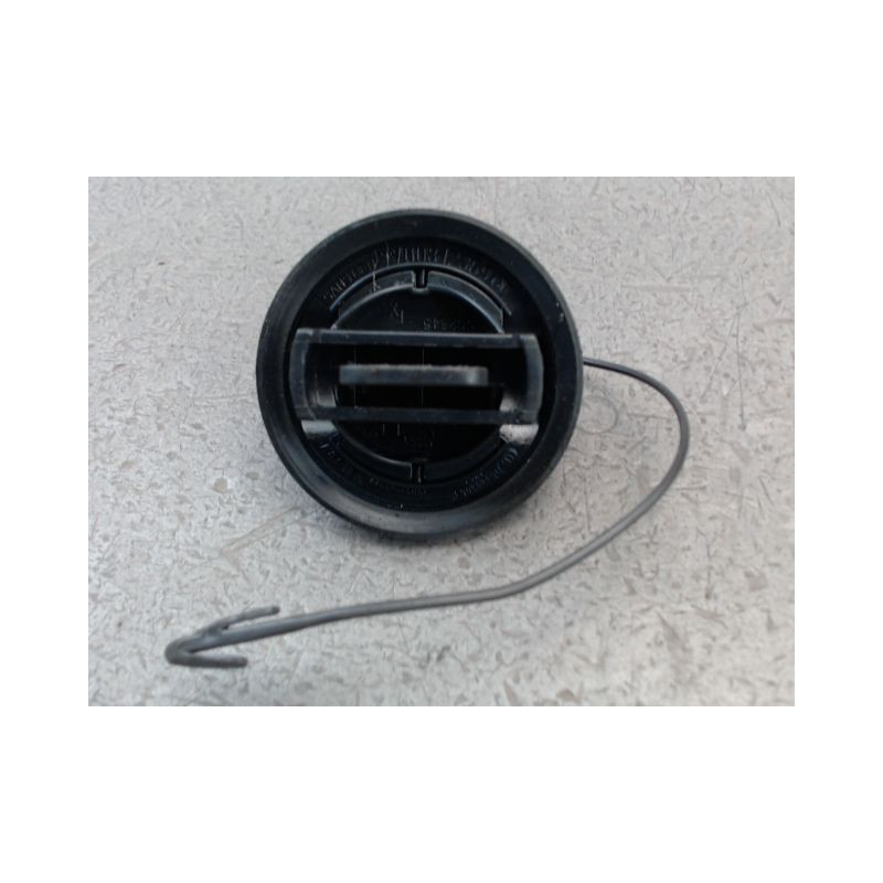 BOUCHON RESERVOIR A CARBURANT RENAULT CLIO