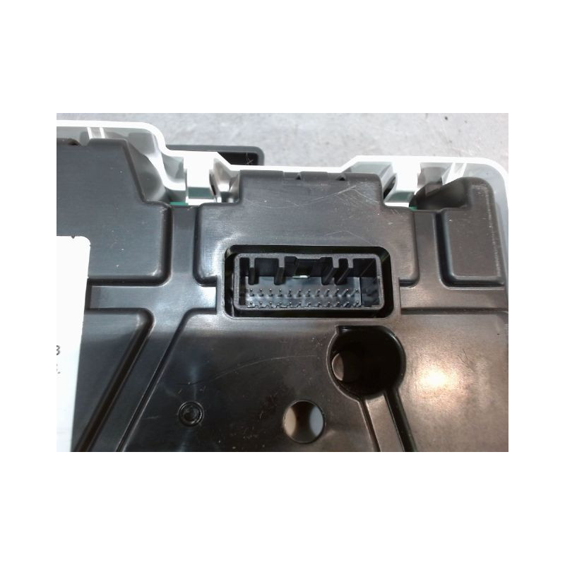 BLOC COMPTEURS RENAULT CAPTUR