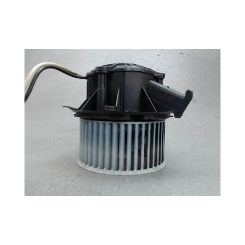 MOTEUR VENTILATEUR CHAUFFAGE OPEL ASTRA