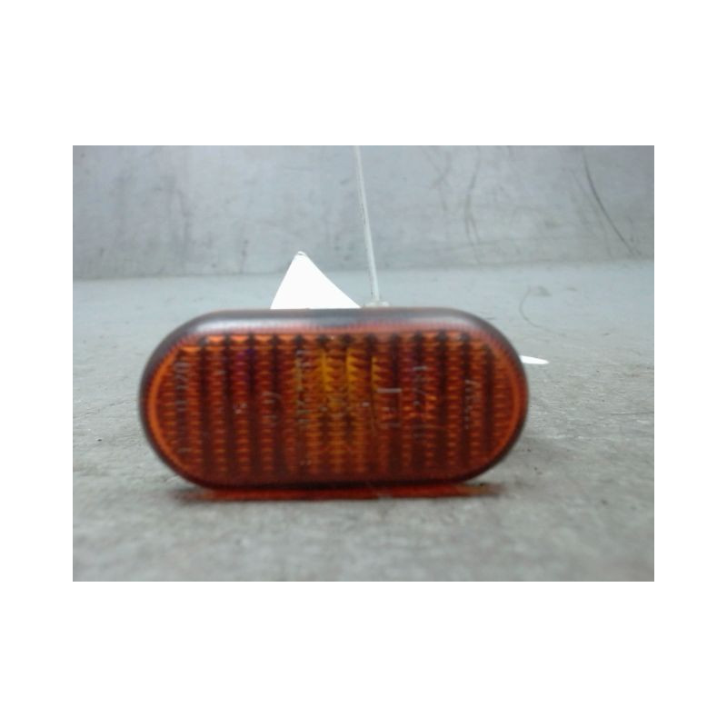 REPETITEUR AILE DROIT RENAULT MEGANE I PH2 CPE 99-02