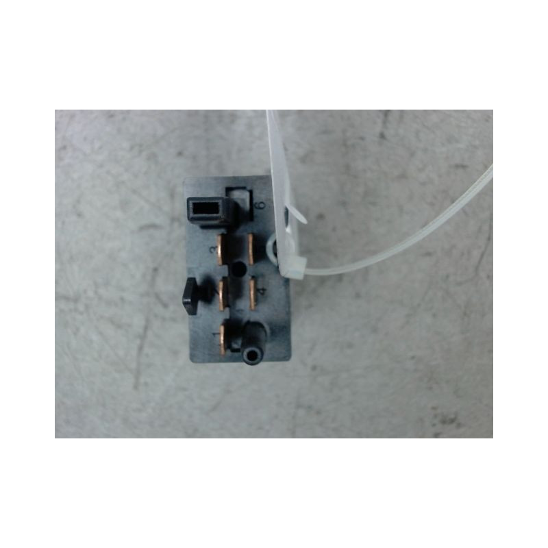 COMMANDE DEGIVRAGE LUNETTE ARRIERE VOLKSWAGEN SHARAN 2004-