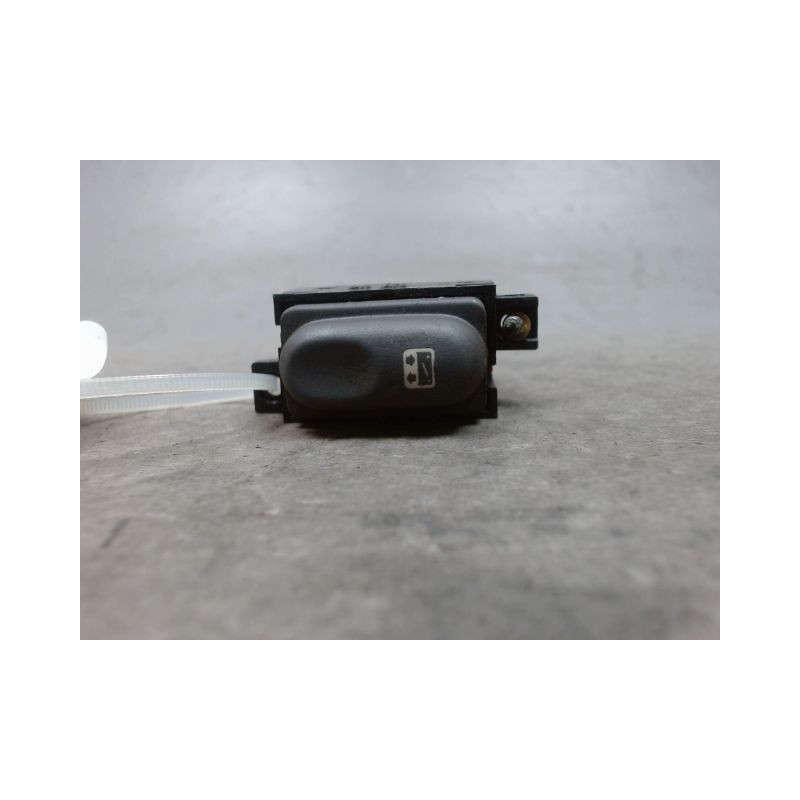 BOUTON COMMANDE TOIT OUVRANT RENAULT CLIO II PH.1 98-2001
