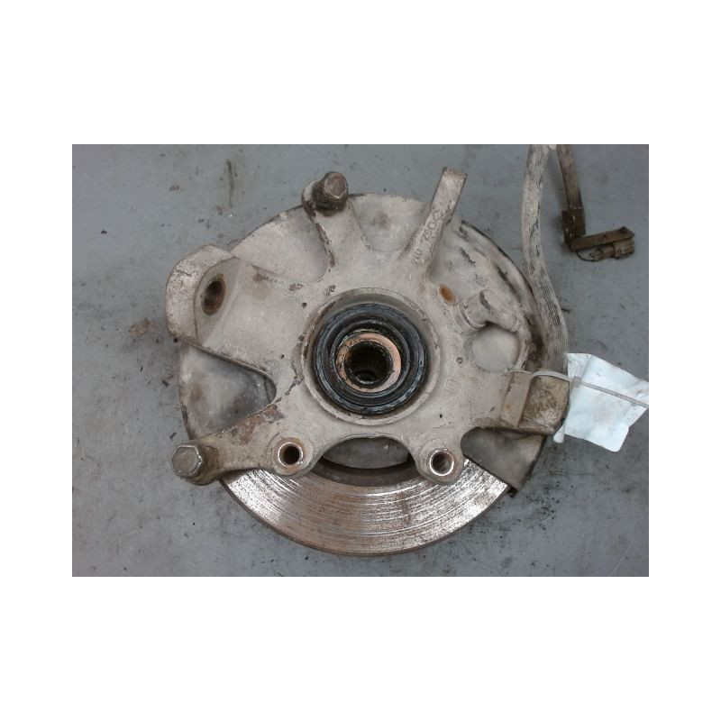 PIVOT AVANT DROIT NISSAN TERRANO II 99-2002