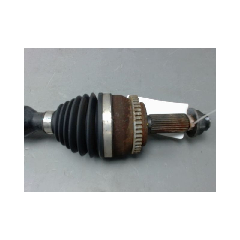 TRANSMISSION AVANT DROIT KIA CEE-D 1.6 CRDi 136
