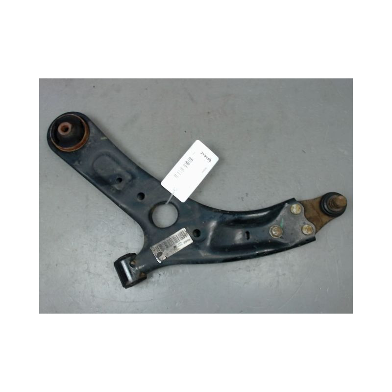 TRIANGLE INFERIEUR AVANT GAUCHE KIA CEE-D