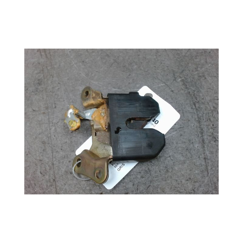 SERRURE HAYON  TOYOTA AVENSIS 2000-2003