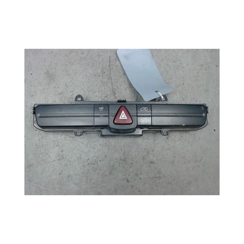 BOUTON DE WARNING MERCEDES SPRINTER TOLE MOYEN 2006-