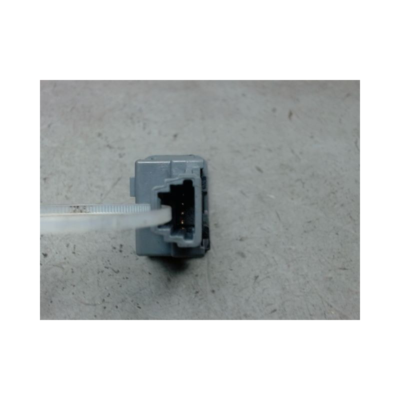 BOUTON DE WARNING TOYOTA VERSO