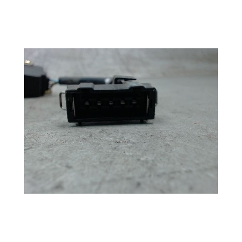 SYSTEME CONDAMNATION AVANT DROIT SKODA FELICIA 95-2000