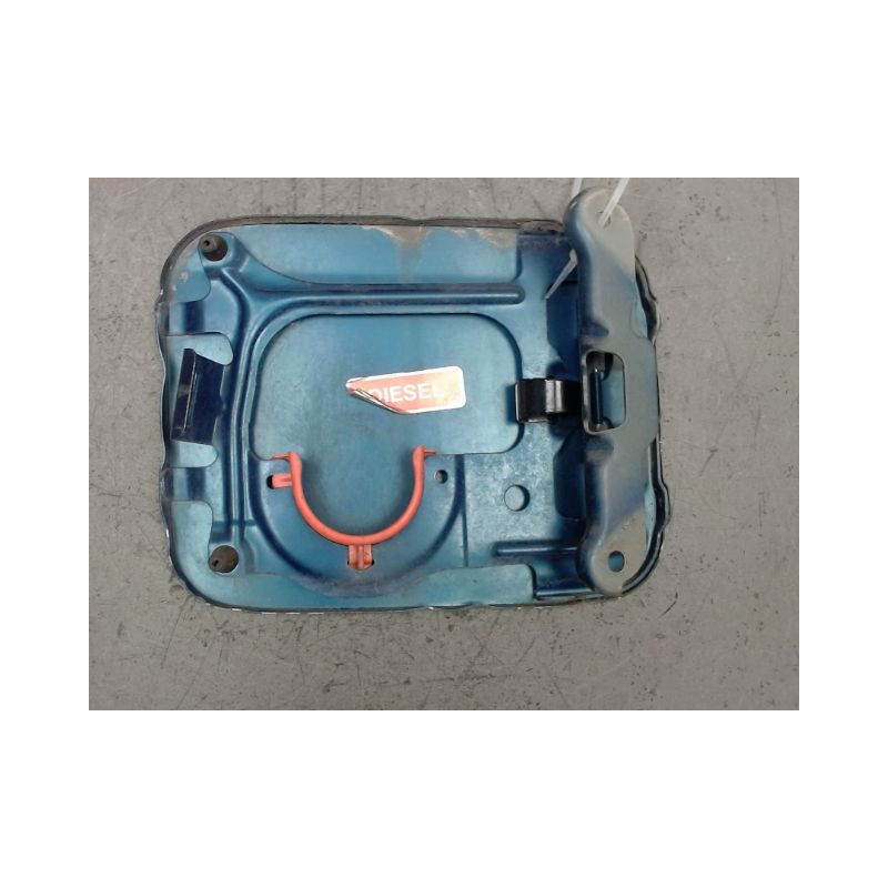 VOLET DE TRAPPE CARBURANT NISSAN PRIMERA