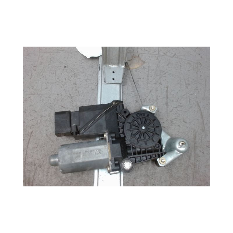 MECANISME+MOTEUR LEVE-GLACE ARRIERE DROIT MERCEDES CLASSE A 2001 -