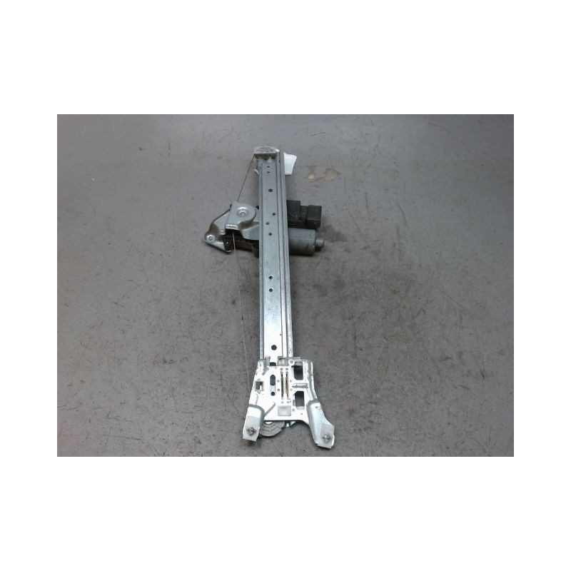 MECANISME+MOTEUR LEVE-GLACE ARRIERE DROIT MERCEDES CLASSE A 2001 -