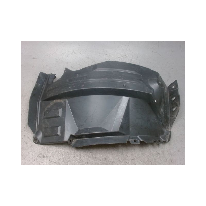 PARE-BOUE ARRIERE GAUCHE MITSUBISHI COLT