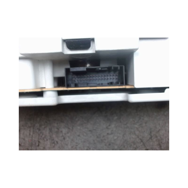 BLOC COMPTEURS FORD FIESTA 99-2002