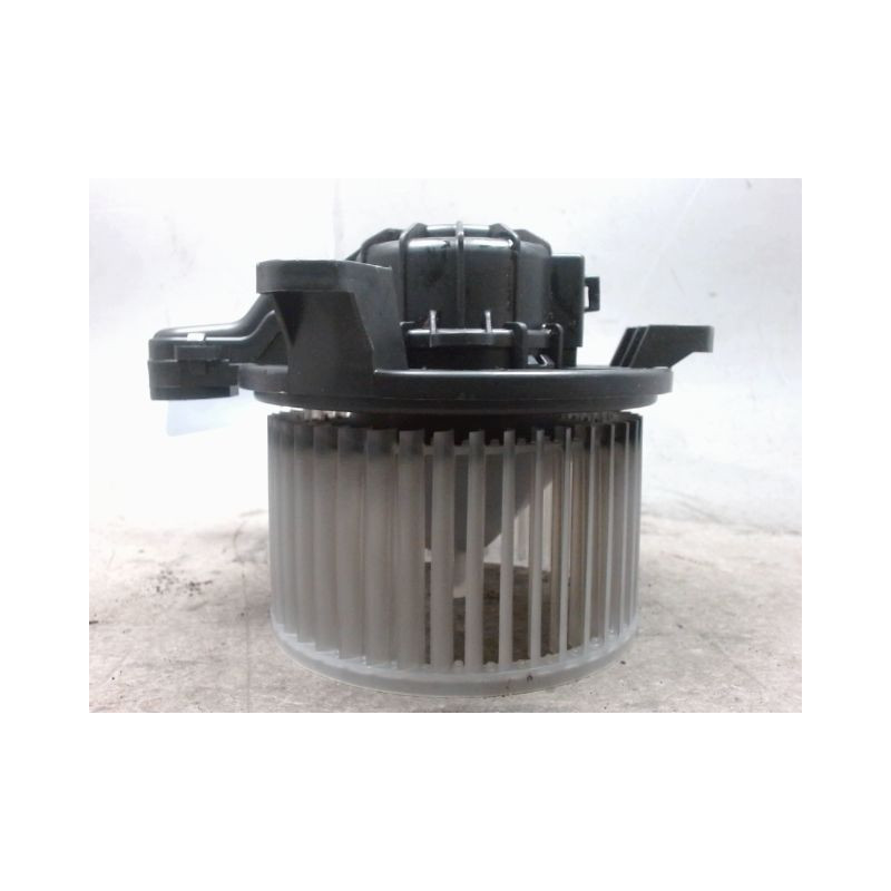 MOTEUR VENTILATEUR CHAUFFAGE OPEL KARL