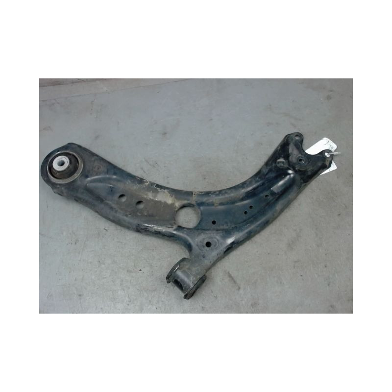 TRIANGLE INFERIEUR AVANT GAUCHE AUDI Q2