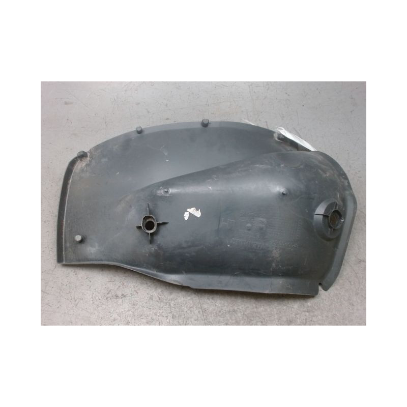 PARE-BOUE ARRIERE GAUCHE DACIA LOGAN 4 P 05-08