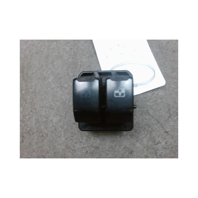COMMANDE LEVE-GLACE PORTE AVG CHEVROLET KALOS 01/05-