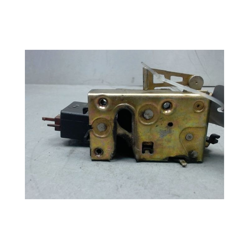 SYSTEME CONDAMNATION ARRIERE GAUCHE CITROEN SAXO -99