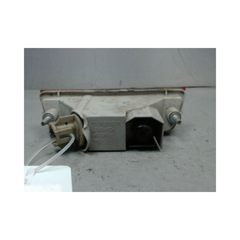 FEU BROUILLARD CENTRAL ARRIERE NISSAN MICRA